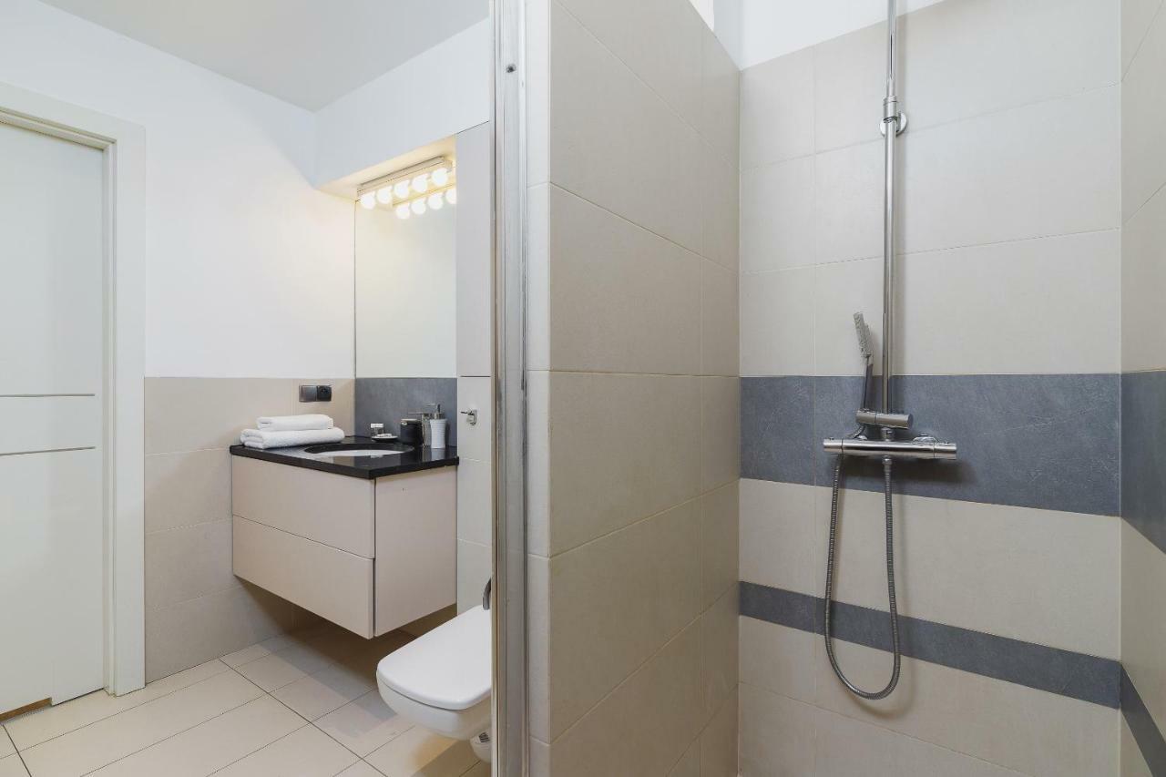 Apartments Cracow Miodowa by Renters Kraków Zewnętrze zdjęcie