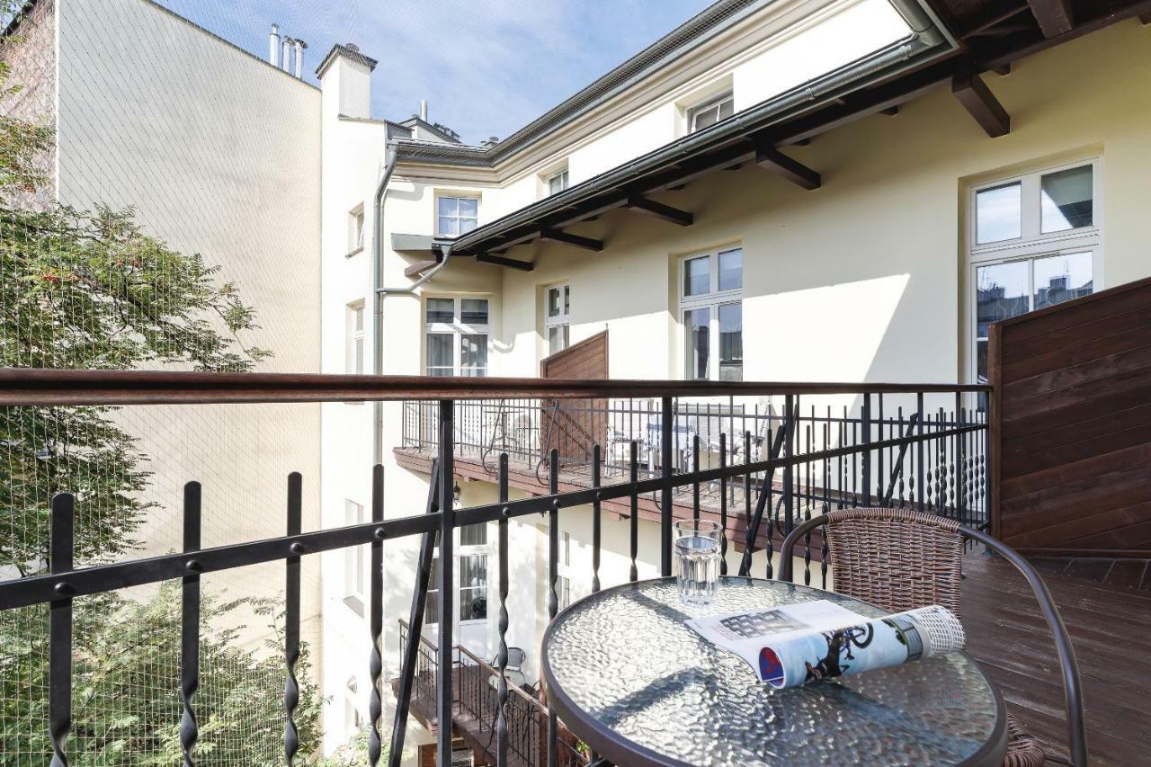 Apartments Cracow Miodowa by Renters Kraków Zewnętrze zdjęcie