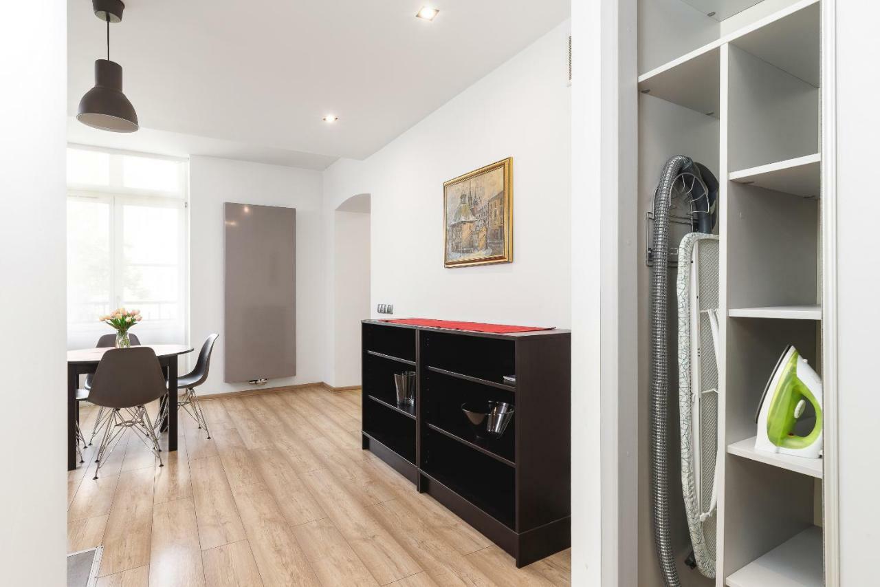 Apartments Cracow Miodowa by Renters Kraków Zewnętrze zdjęcie